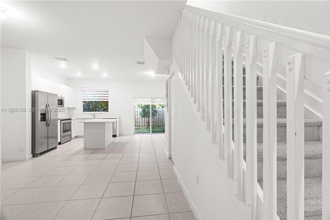 Foto del edificio - 12307 NW 23rd Ct