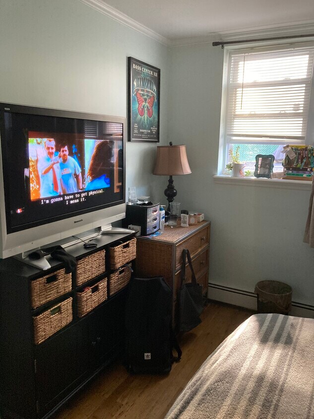 Bedroom - 301 6th Ave