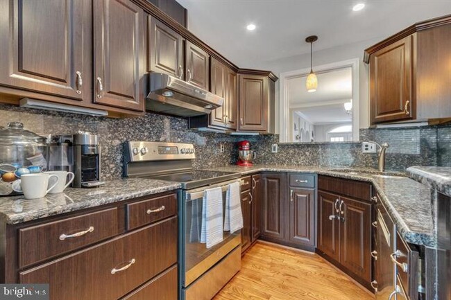 Foto del edificio - 3956 Valley Ridge Dr