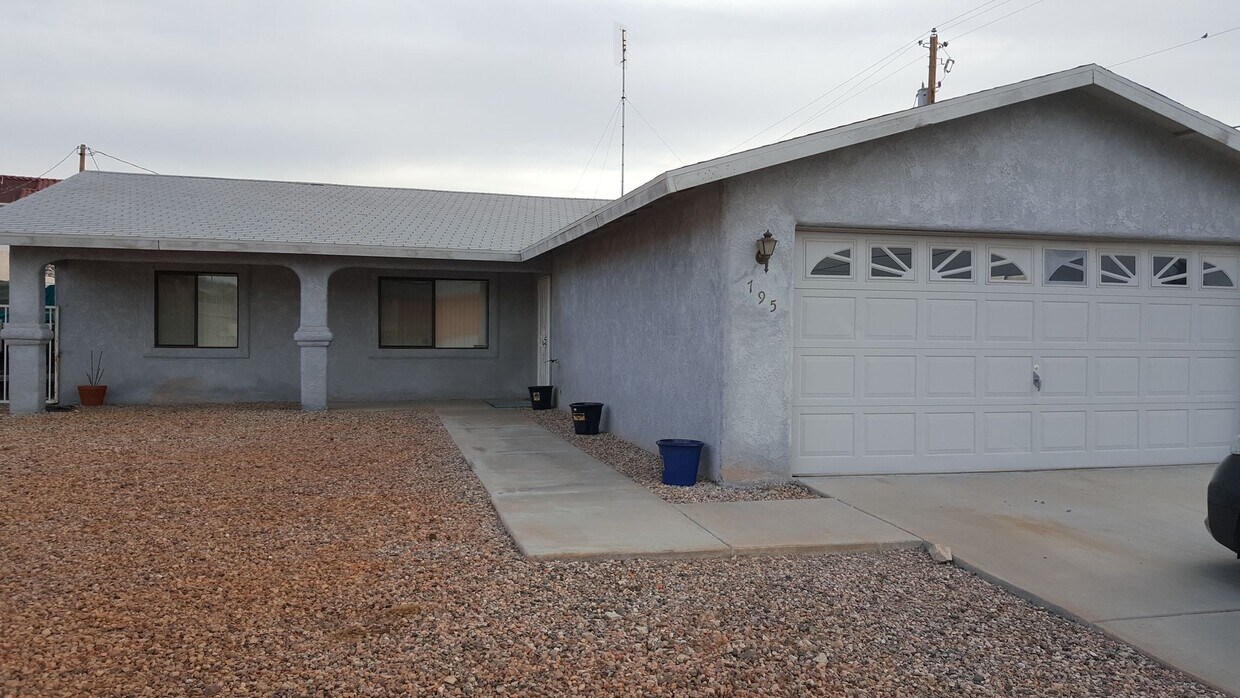 Primary Photo - Unfurnished Long Term