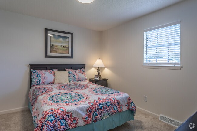 Bedroom 2 - Summerville Apartments
