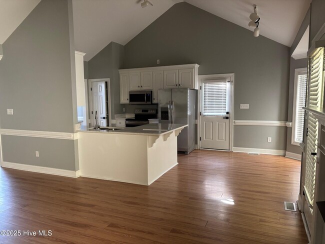 Foto del edificio - 4434 Surrey Meadows Dr