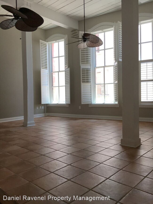 Foto del edificio - 2 br, 2 bath House - 109 East Bay Street 1-B