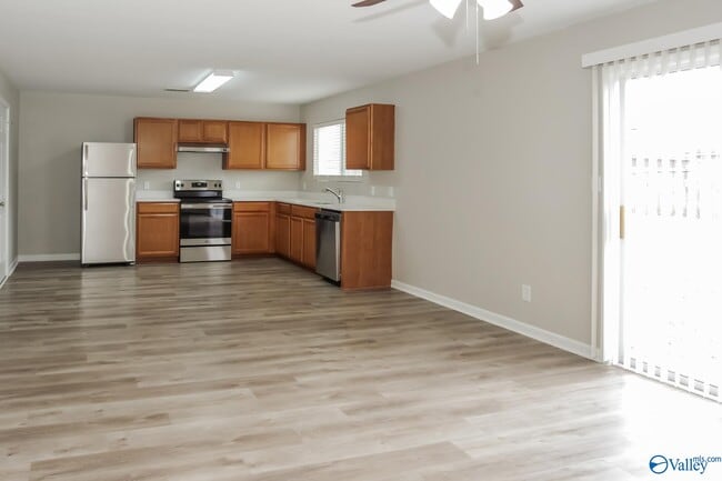 Foto del edificio - 213 Farmington Dr