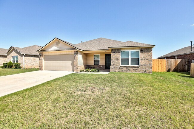 Building Photo - Gorgeous Newly-Built 4 Bed 2 Bath Home in ...