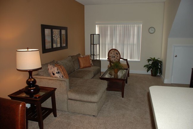 Foto del edificio - For Rent - Application Pending