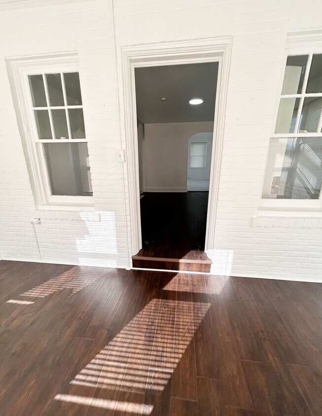 Foto principal - 2527 S Hobson St