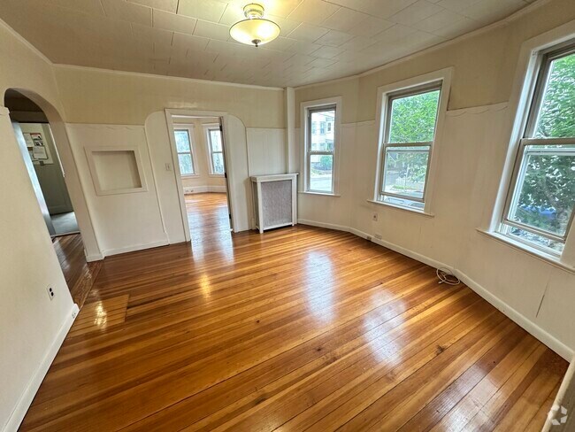 Building Photo - 69 Conwell Ave