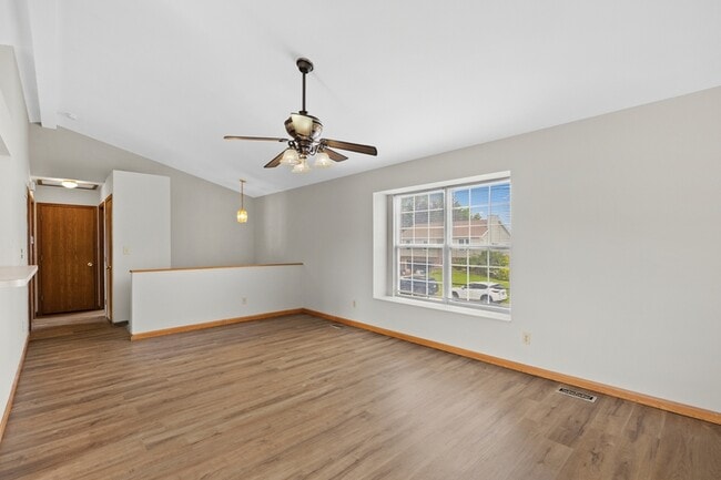 Building Photo - 708 Tobermory Ct
