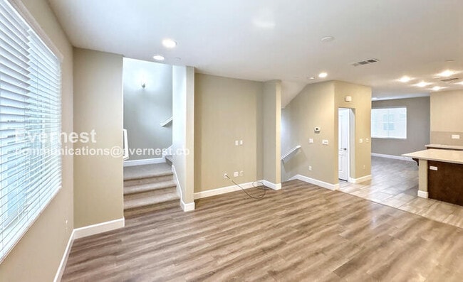 Building Photo - 428 Whistler Pl