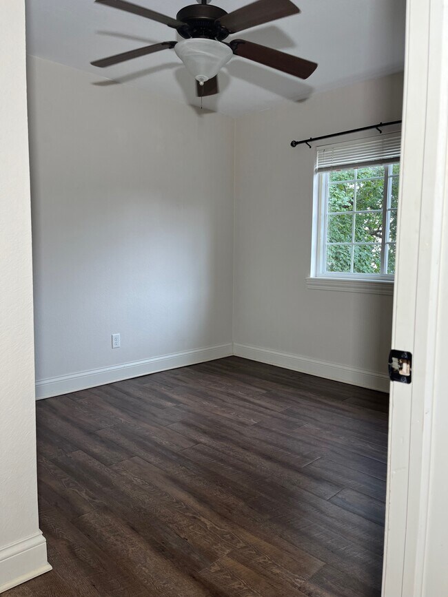 Dormitorio - 126 Grandview Court