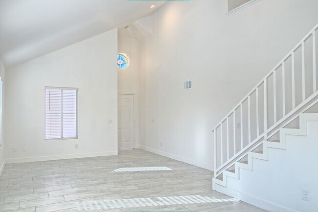 Foto del edificio - 73969 Olive Ct