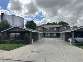 Building Photo - 2922 Stanislaus St