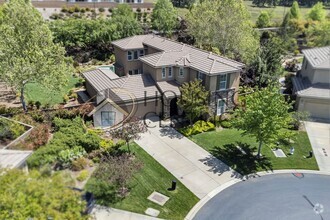 Building Photo - 611 Ramsey Pl