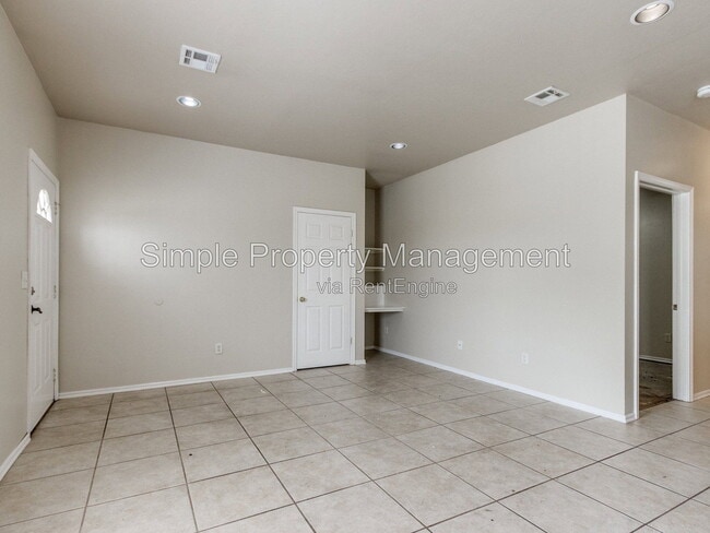 Building Photo - 14625 Gilbert St