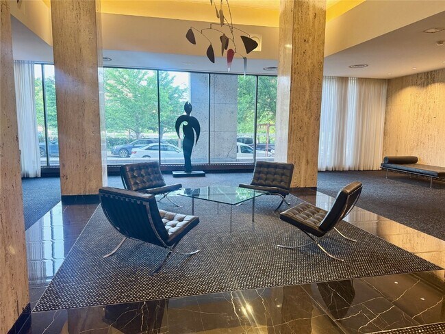 Foto del edificio - 4501 Lindell Blvd