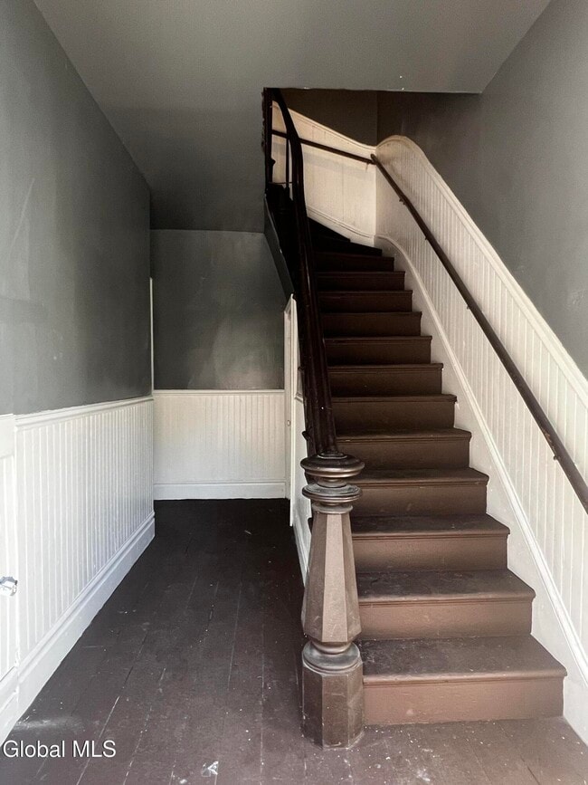 Foto del edificio - 57 5th Ave