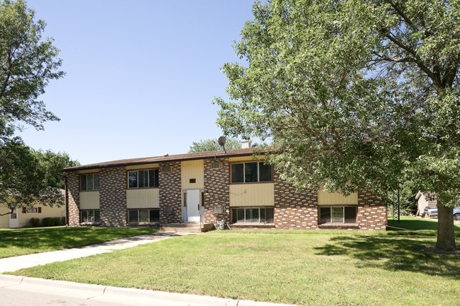 Building Photo - Rock Manor Apartments