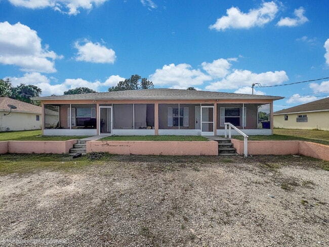 Your Duplex Dream Just Got Merrier! Charmi... - Your Duplex Dream Just Got Merrier! Charmi... Apartment