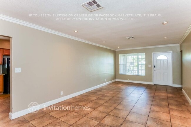 Building Photo - 5430 SW 21st St