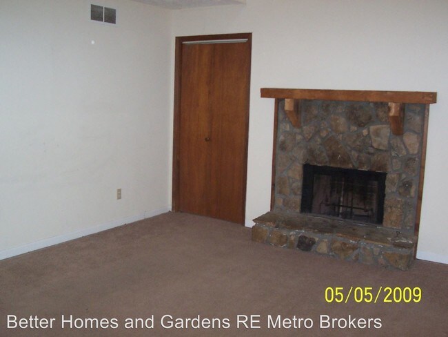 Foto del edificio - 2158 Wells Dr SE