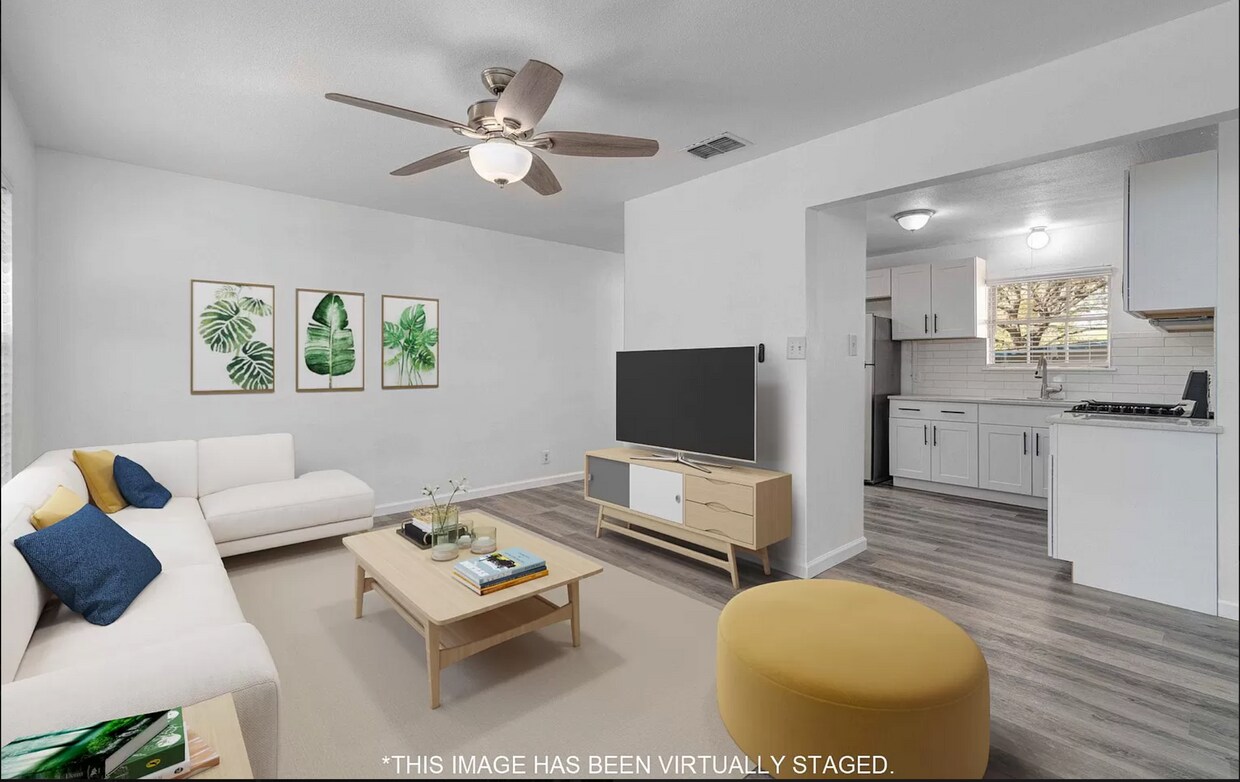 Main room when you walk in front door - 3100 Santa Monica Dr