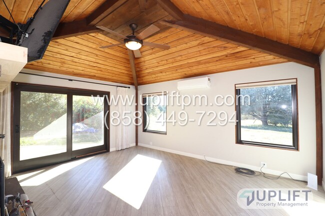 Building Photo - 4721 Meadowridge Rd