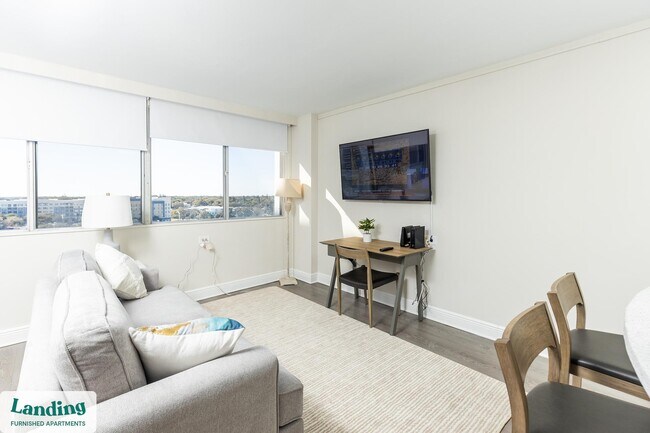 Foto del edificio - 305 Dr. M.L.K. Jr St S