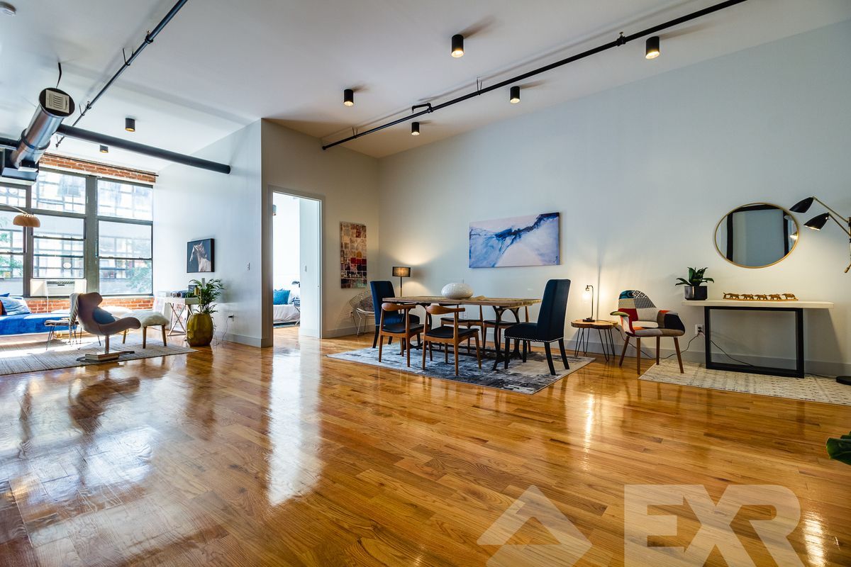 Foto principal - 255 McKibbin St