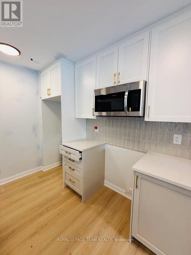 Building Photo - 101 Glenroy Gilbert Dr