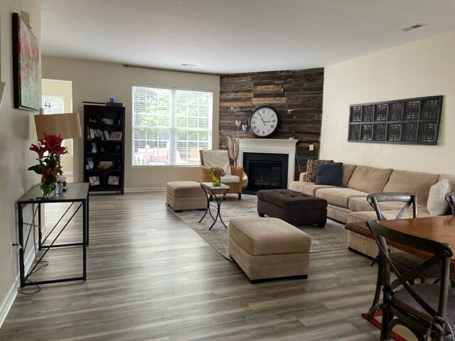Building Photo - 3110 Huntington Ridge Ct
