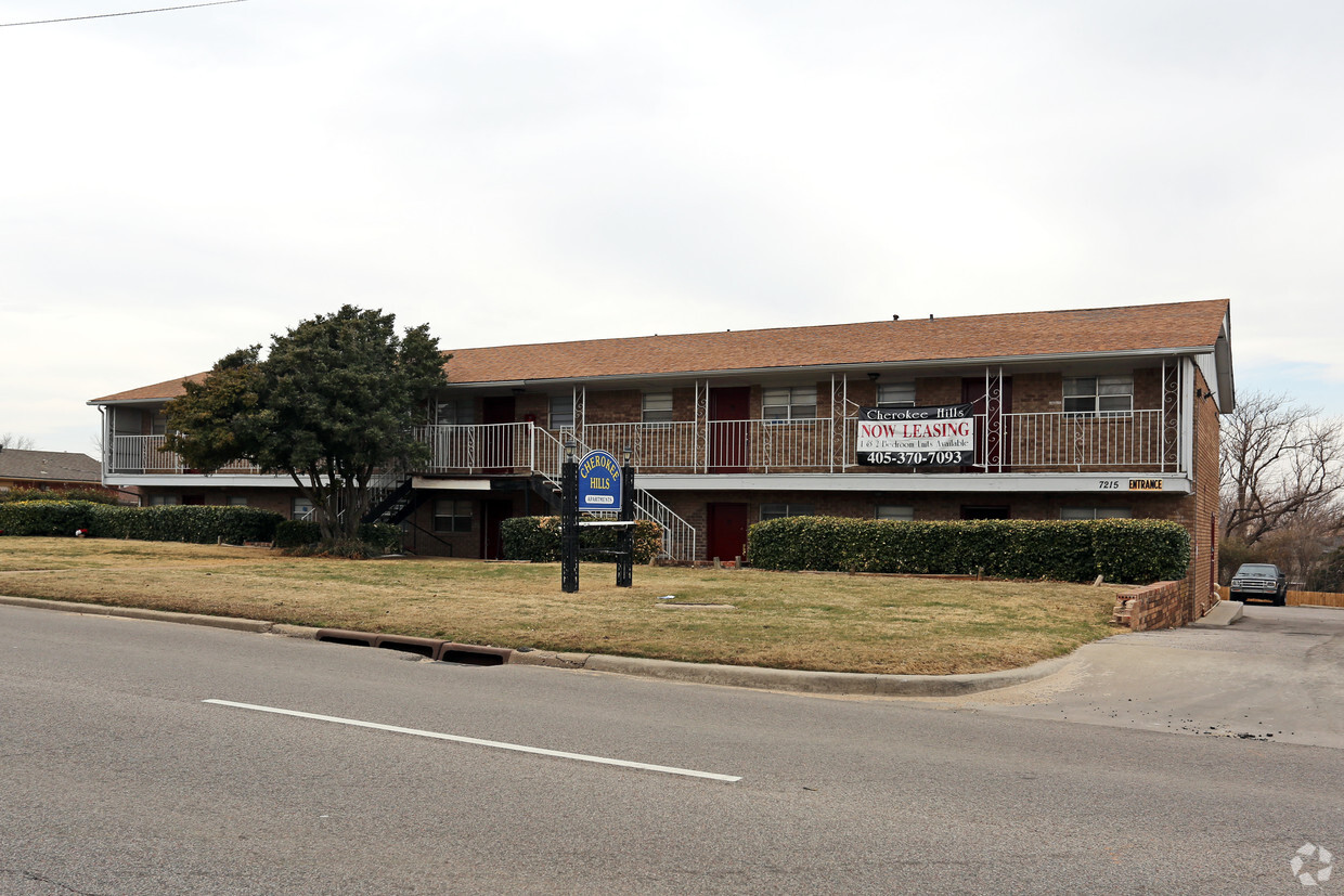 Cherokee Hills Apartments Apartments in Warr Acres, OK