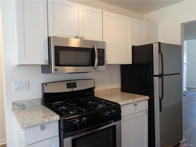 Foto del edificio - 94 Lake Ridge Cove