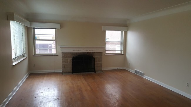 Foto del edificio - 6541 Elwynne Dr