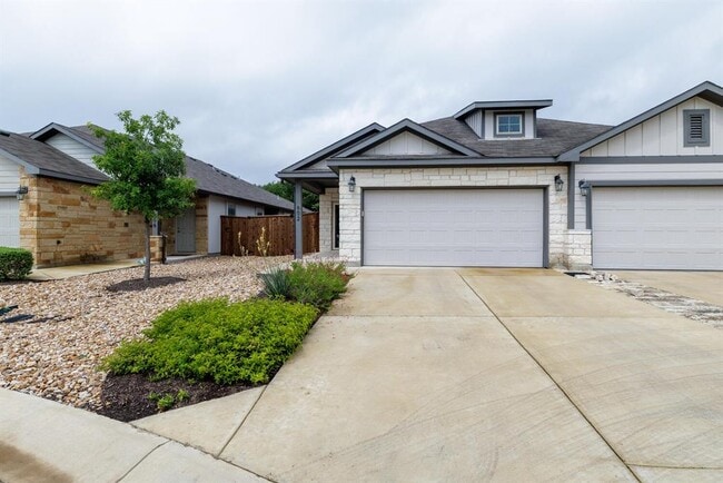 Building Photo - 602 Parkline Dr