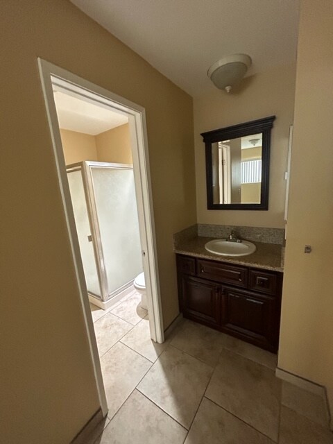 Foto del edificio - 3937 W 178th St