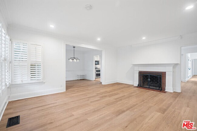 Foto del edificio - 1752 Oak St