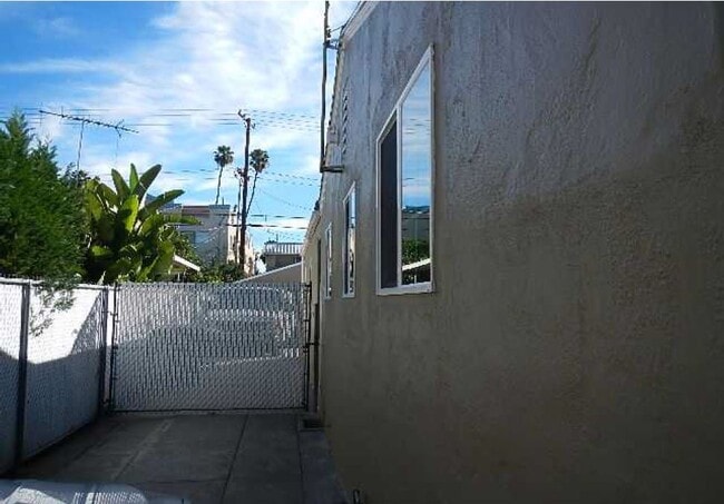 Foto del edificio - 532 Porter St