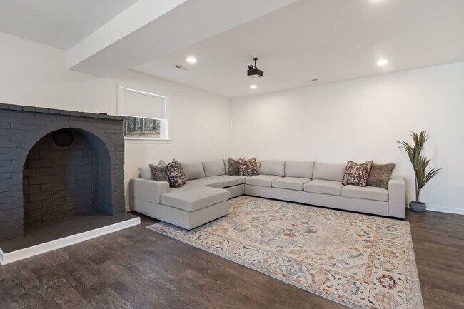 Foto del edificio - 7258 Baldwin Ridge Rd
