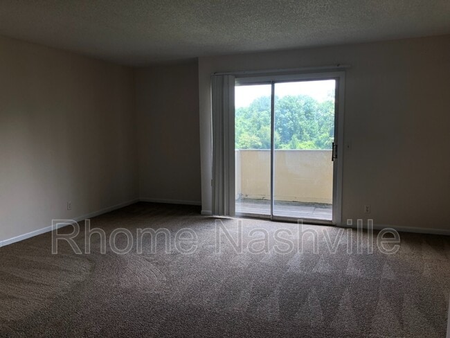 Foto del edificio - 515 Basswood Ave