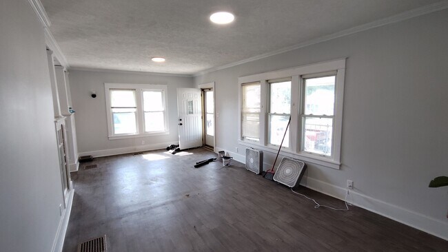 Foto del edificio - 941 E Richmond St