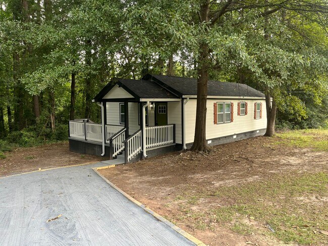 Building Photo - 750 Patton Rd