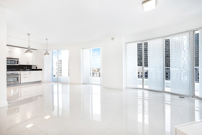 Photo - 60 SW 13th St Apartment