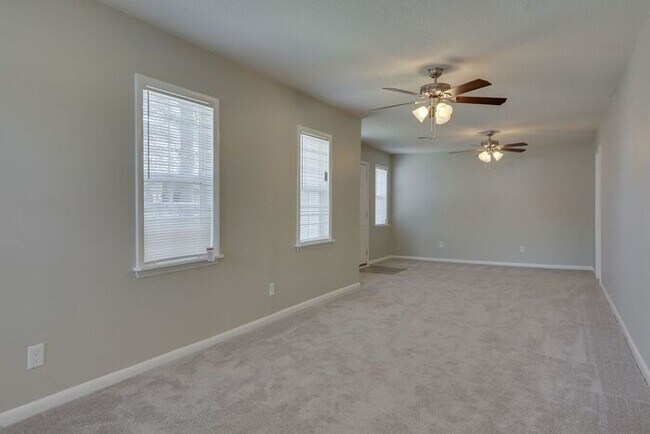 Building Photo - 3009 Griffis Ct