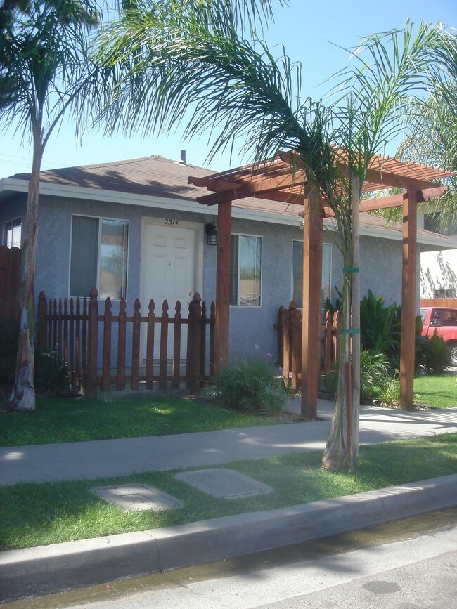 Building Photo - 5362 N San Pablo Ave