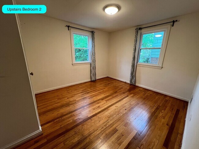 Foto del edificio - Charming 4BR/2BA College Park Home with Ba...