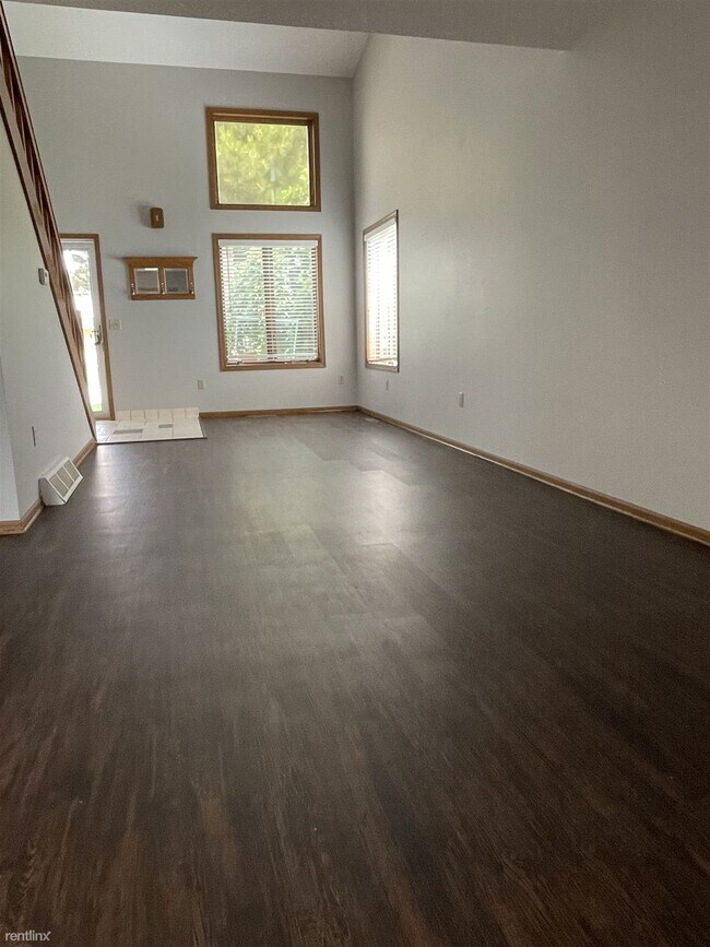 Foto del edificio - 2 br, 2.5 bath House - 2345 Darwin Ln
