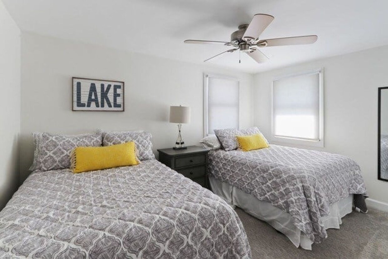 Foto del edificio - The Nautical Nest | Cozy Lakeside Retreat ...