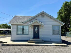 Building Photo - 2374 Appleside Blvd