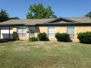 Primary Photo - 3 Bedroom 1 Bath Brick Home McGregor ISD